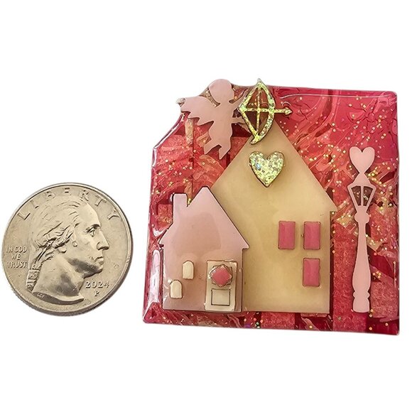 Lucinda Pink Heart Cupid Lamp Post House Pin - Picture 5 of 8